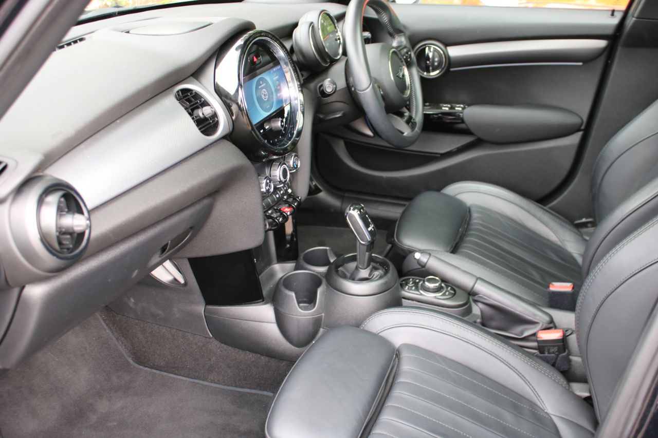 Mini Hatchback