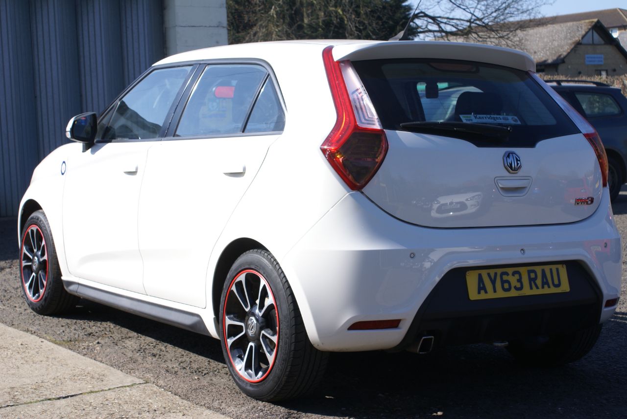 MG Motor UK MG3
