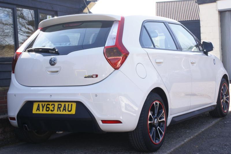 MG Motor UK MG3