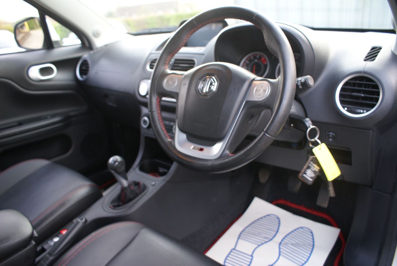 MG Motor UK MG3