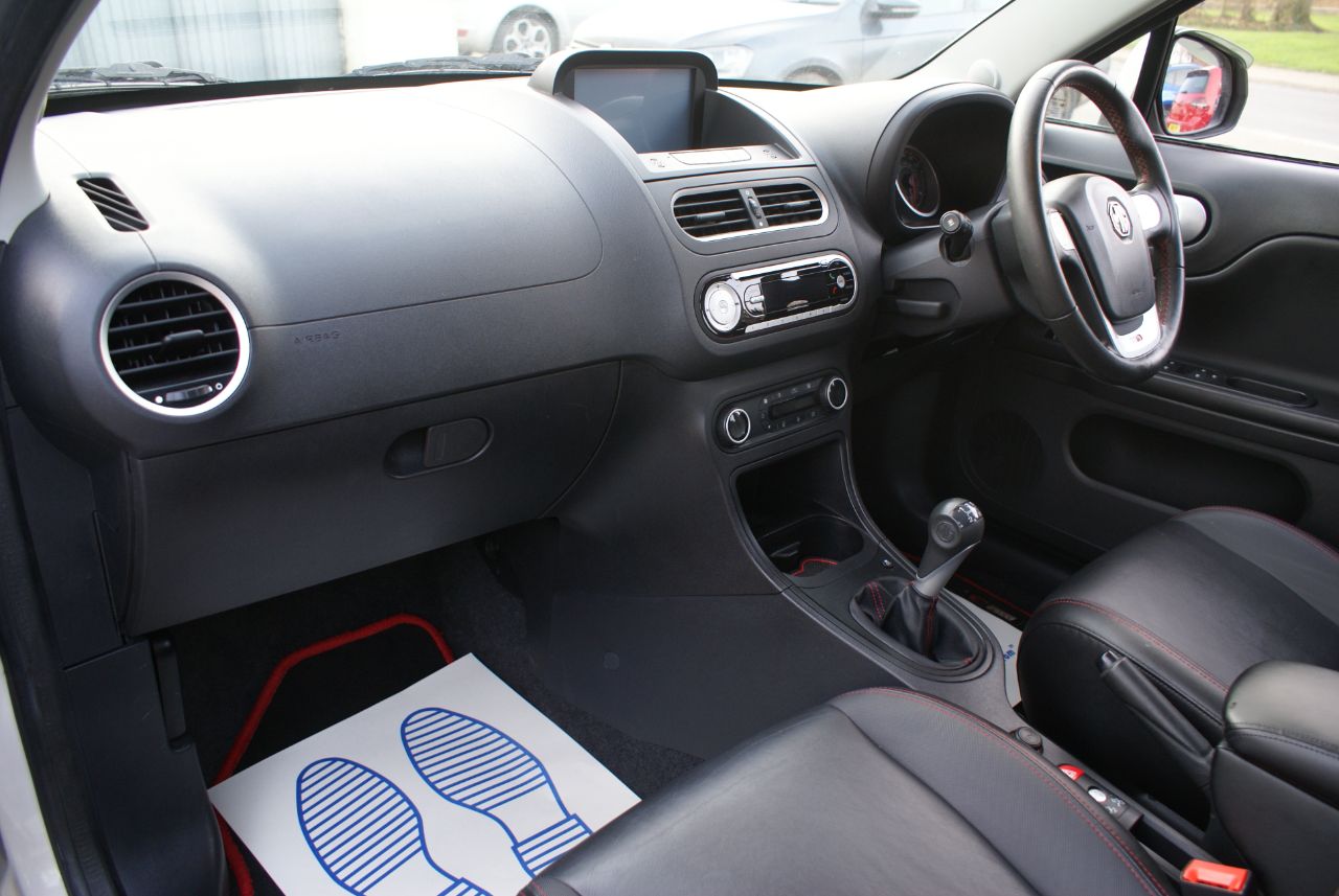 MG Motor UK MG3