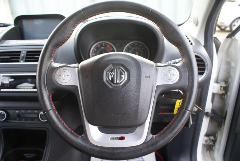 MG Motor UK MG3