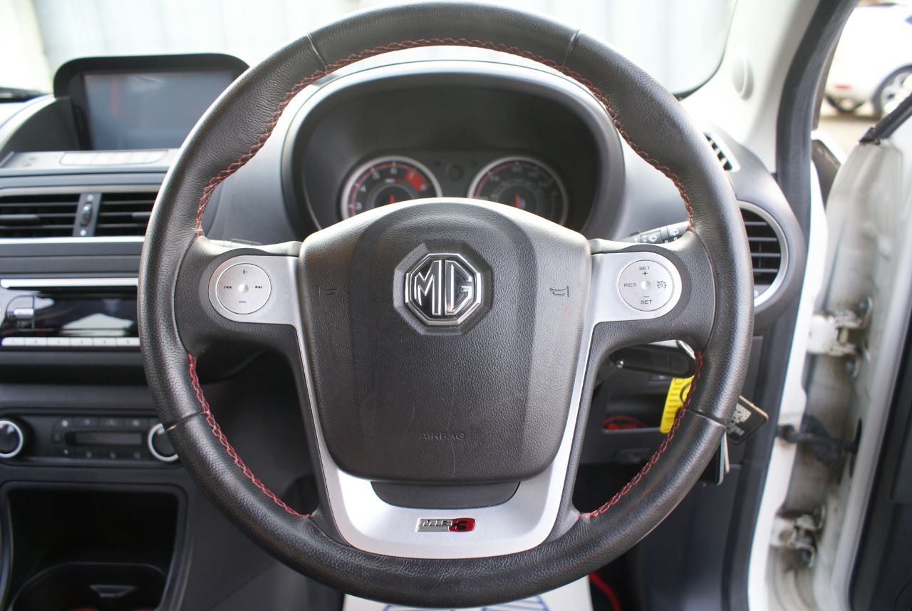 MG Motor UK MG3
