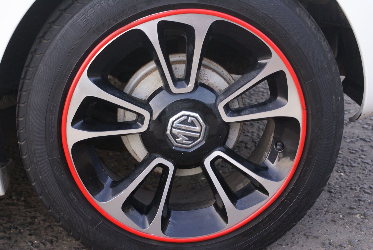MG Motor UK MG3