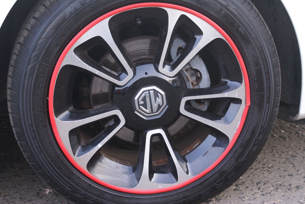 MG Motor UK MG3