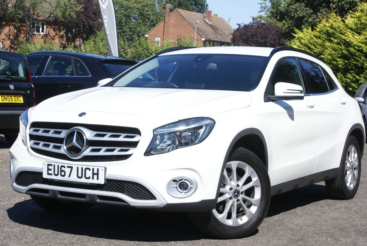 Mercedes-Benz GLA