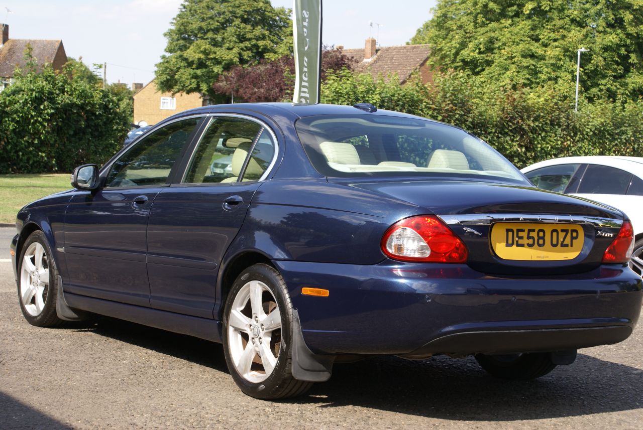 Jaguar X-Type