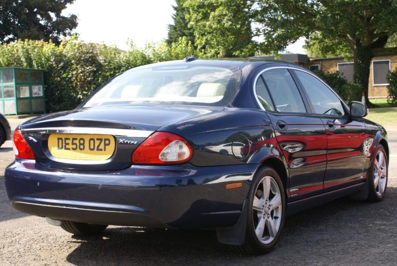 Jaguar X-Type