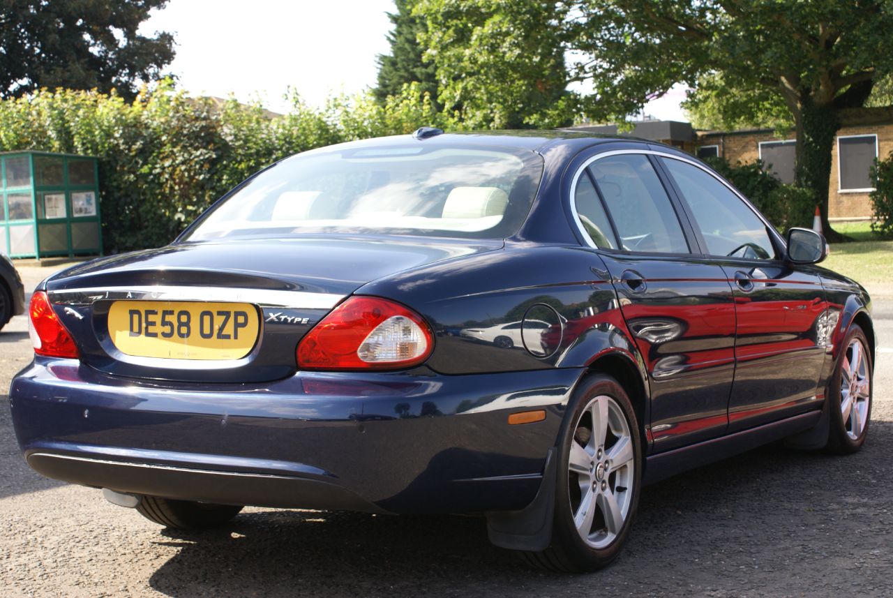 Jaguar X-Type