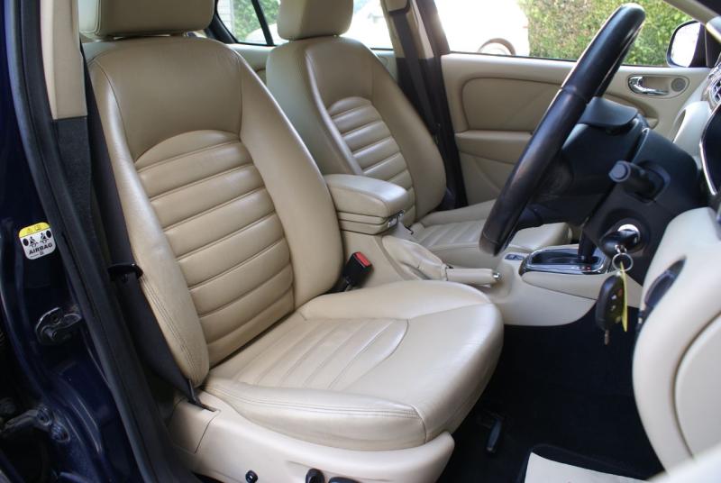 Jaguar X-Type