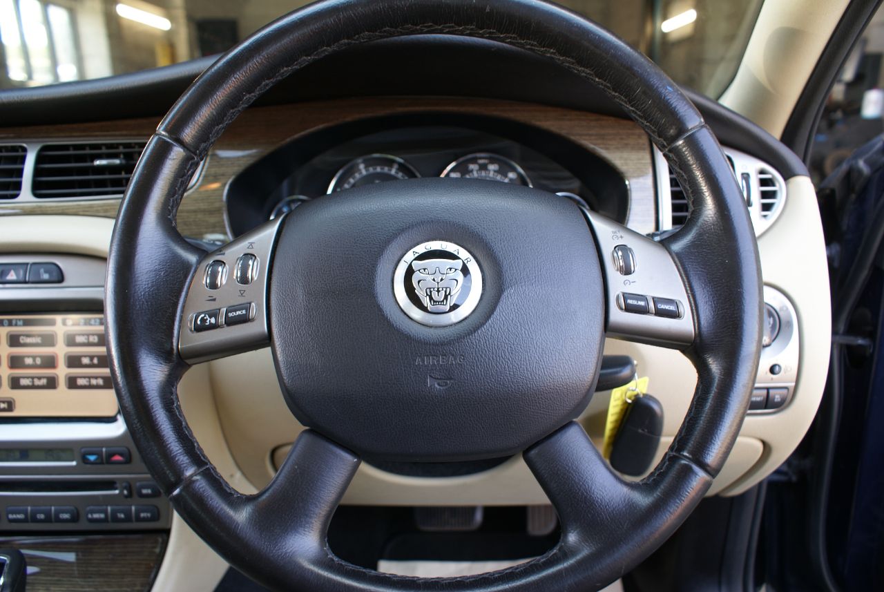 Jaguar X-Type