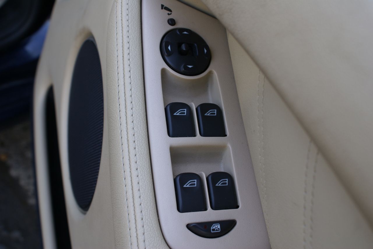 Jaguar X-Type