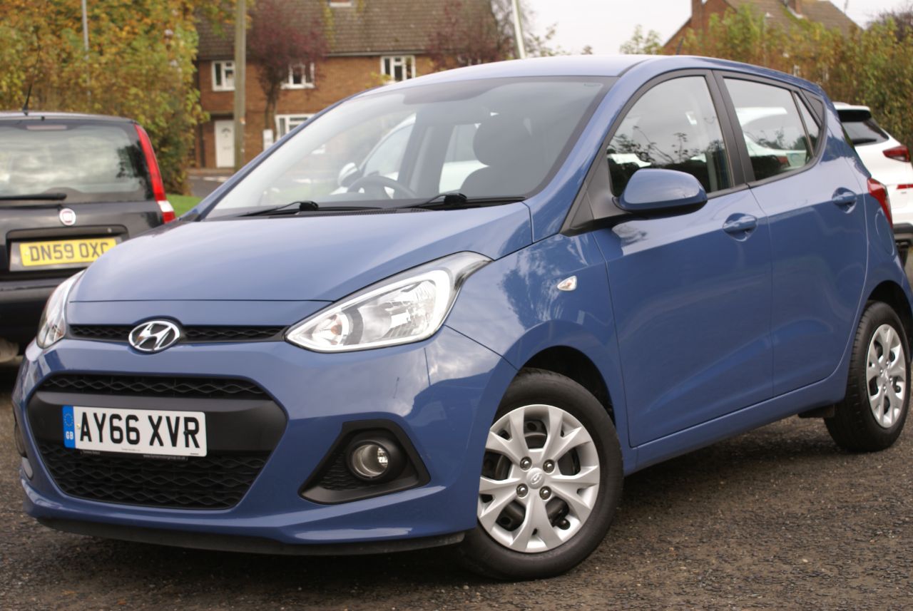 Hyundai i10