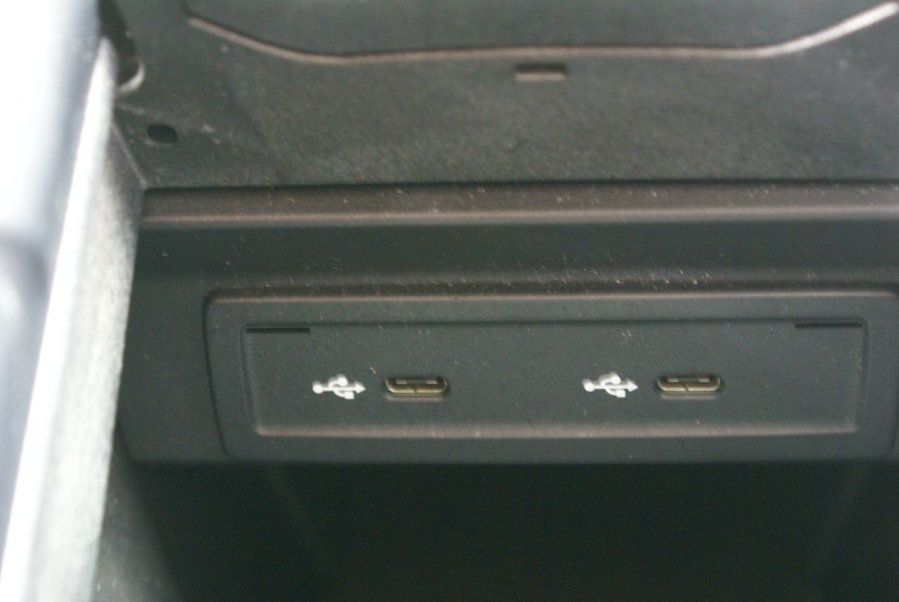 Mercedes-Benz B Class