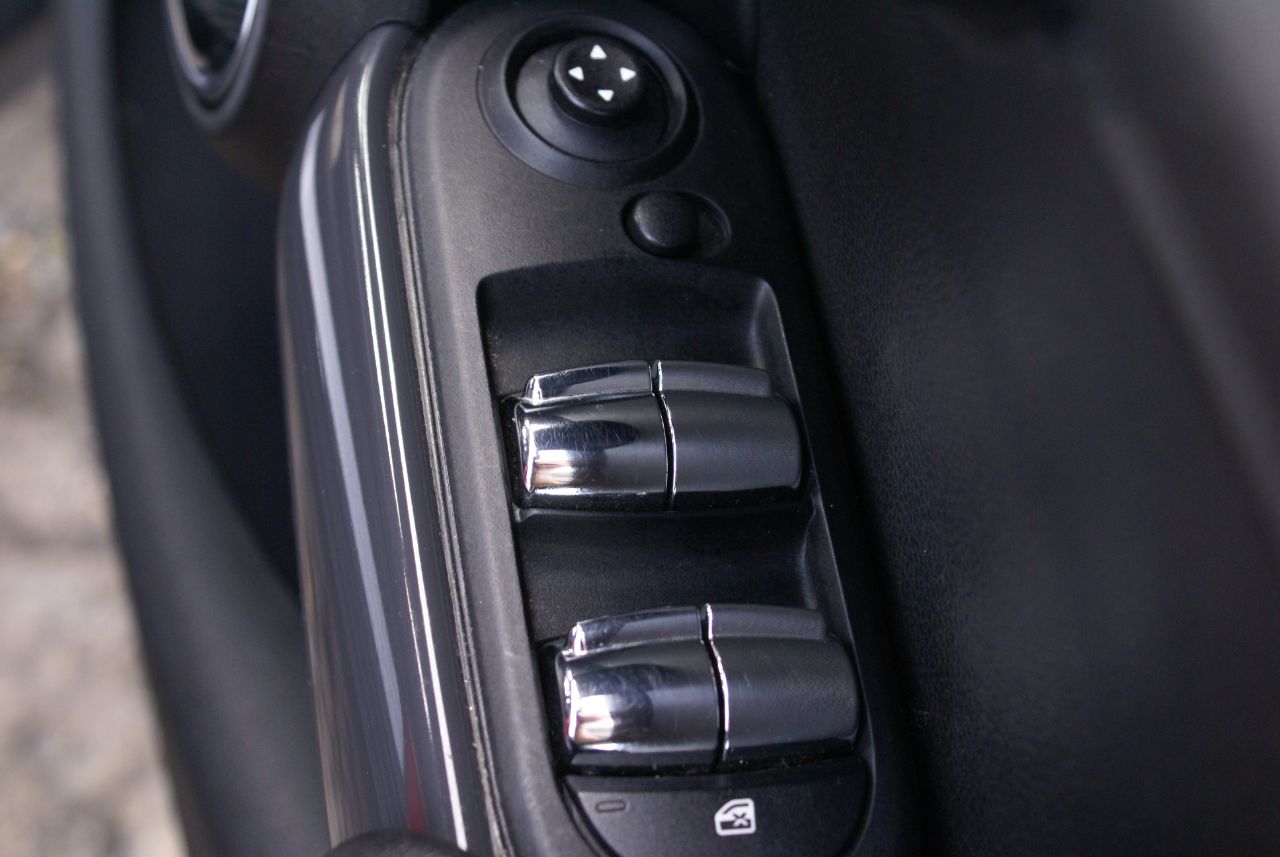 Mini Hatchback
