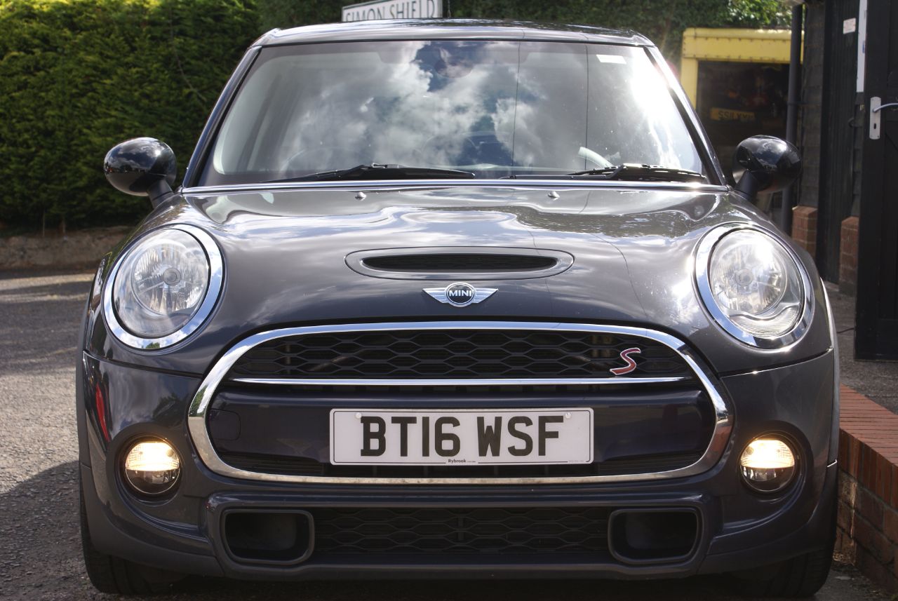 Mini Hatchback