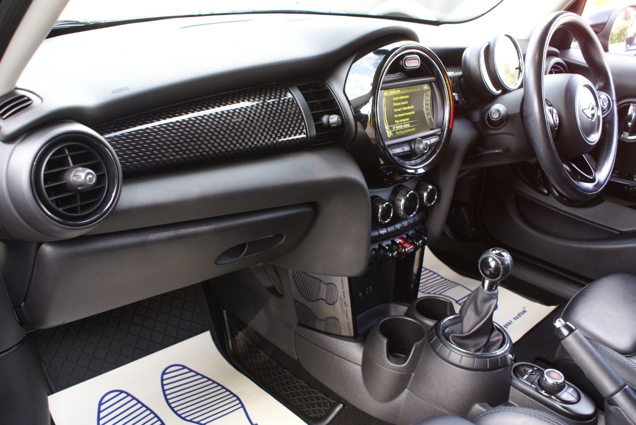 Mini Hatchback