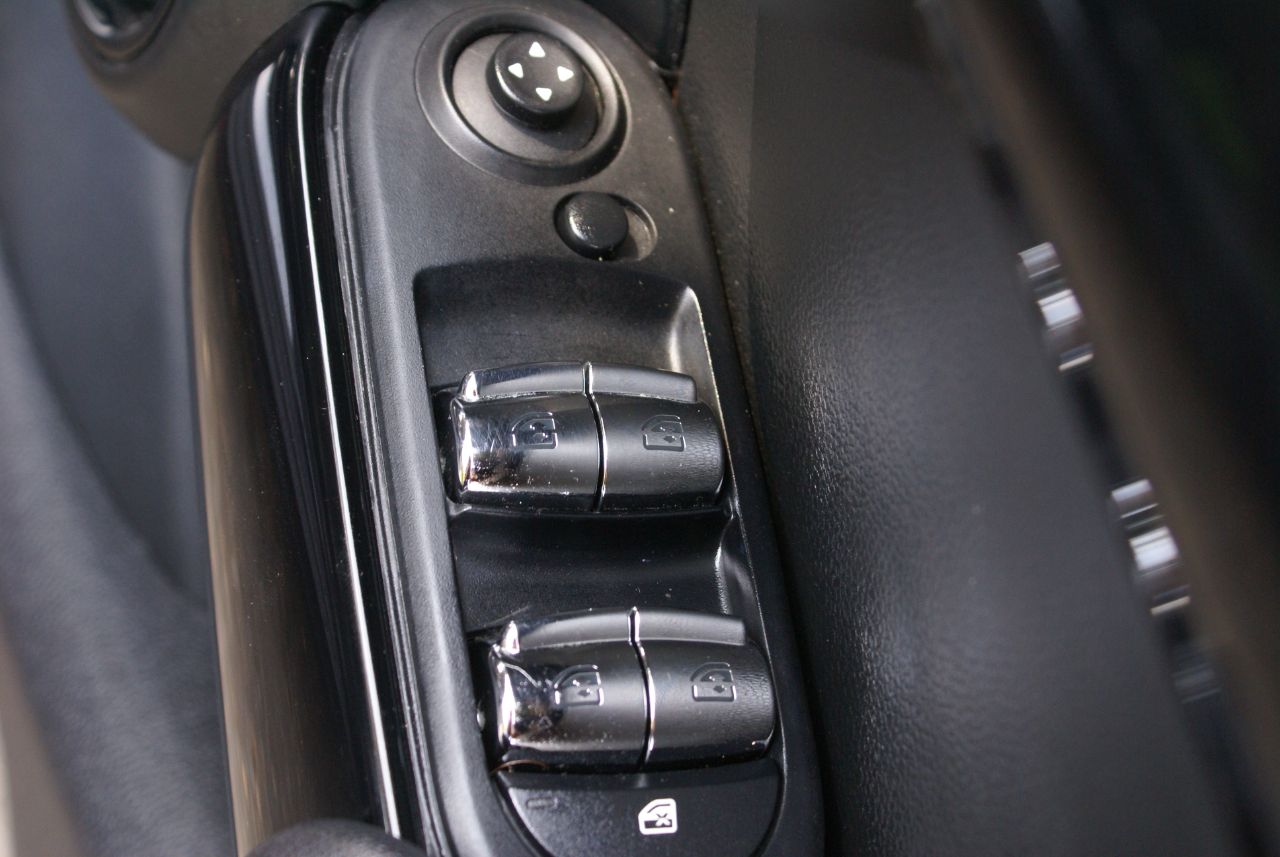 Mini Hatchback
