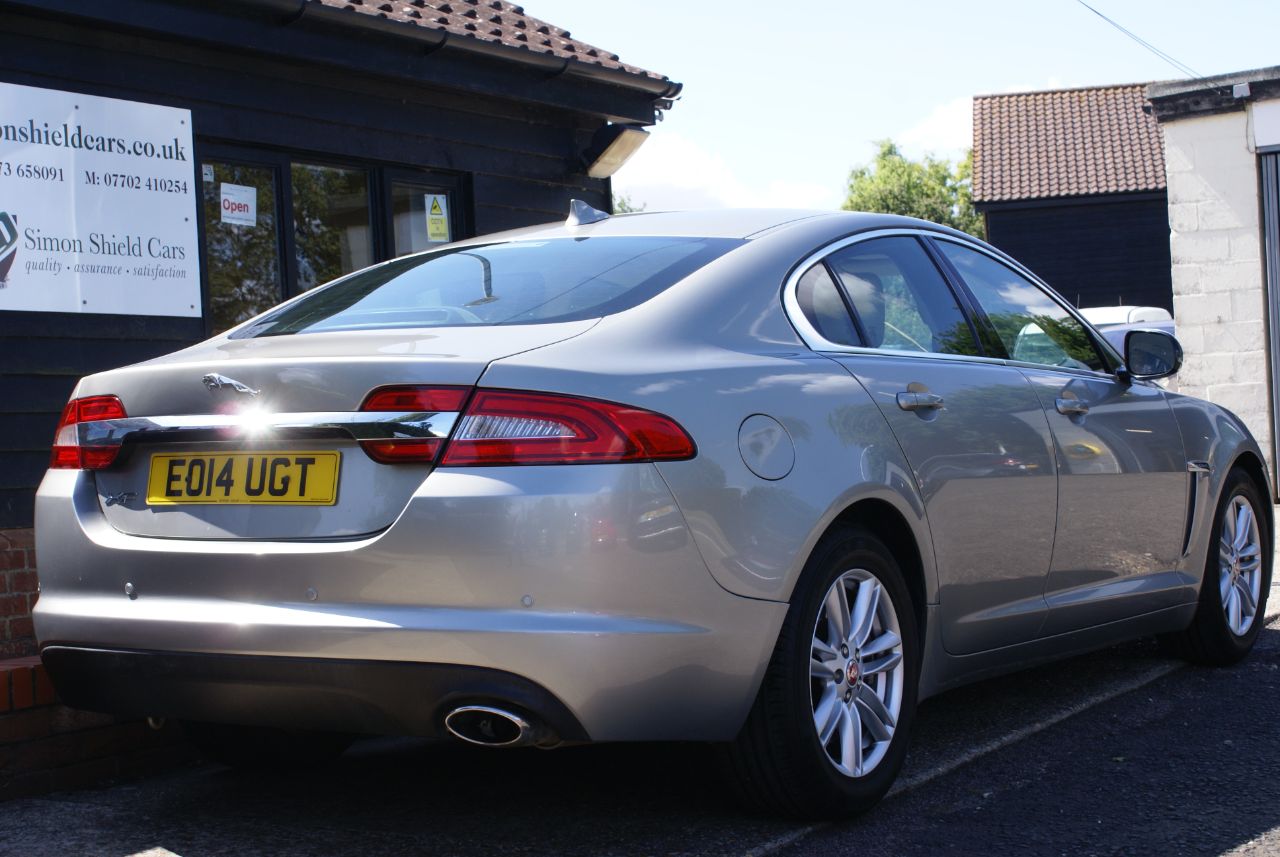 Jaguar XF