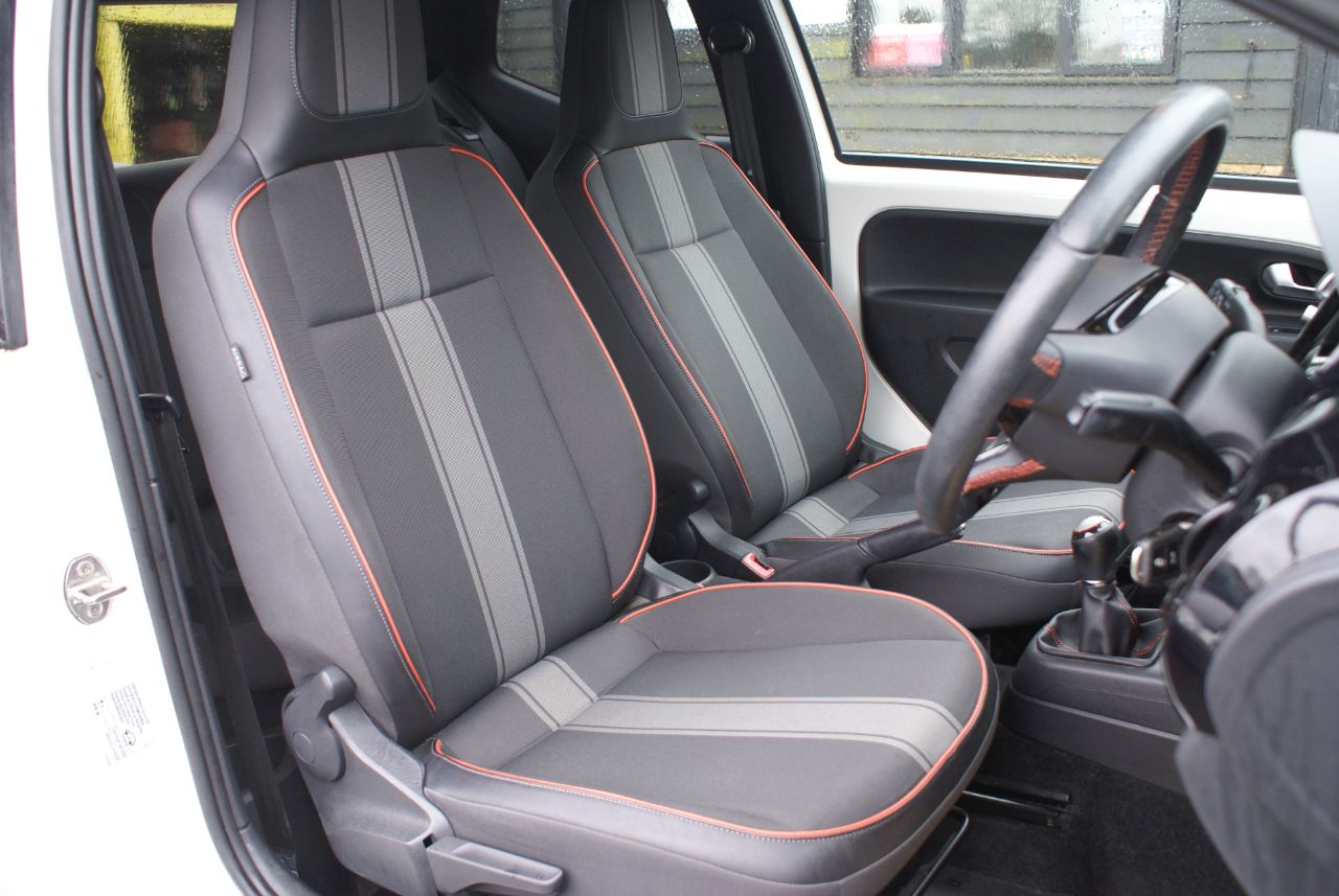 Volkswagen Up