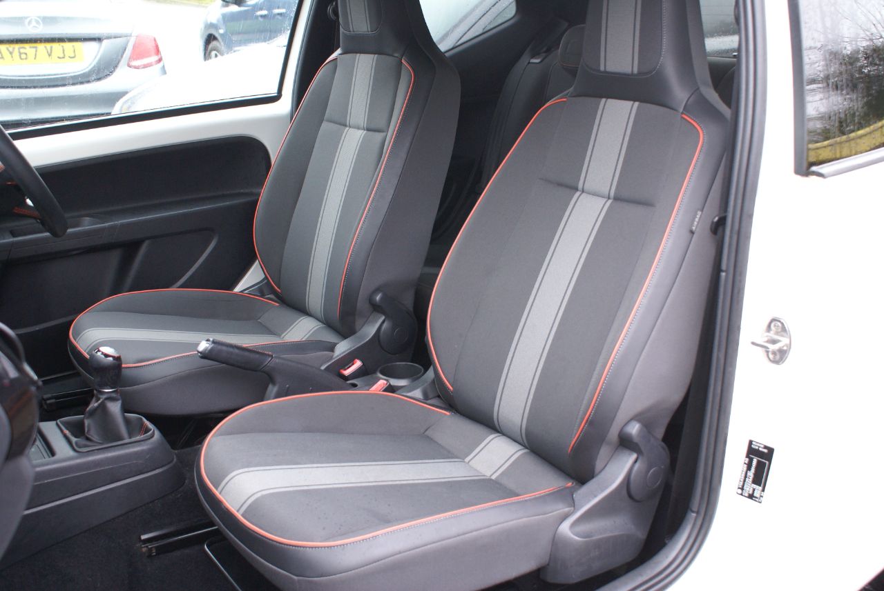 Volkswagen Up
