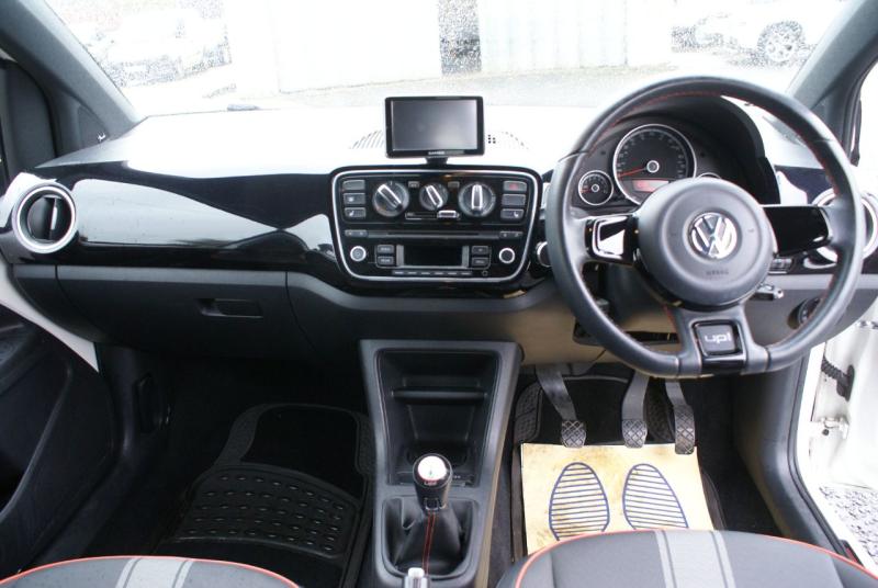 Volkswagen Up