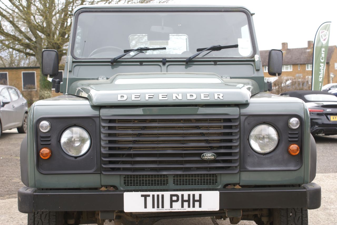 Land Rover Defender 90