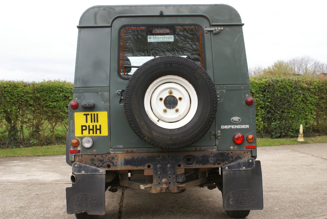 Land Rover Defender 90