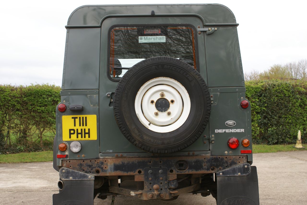 Land Rover Defender 90