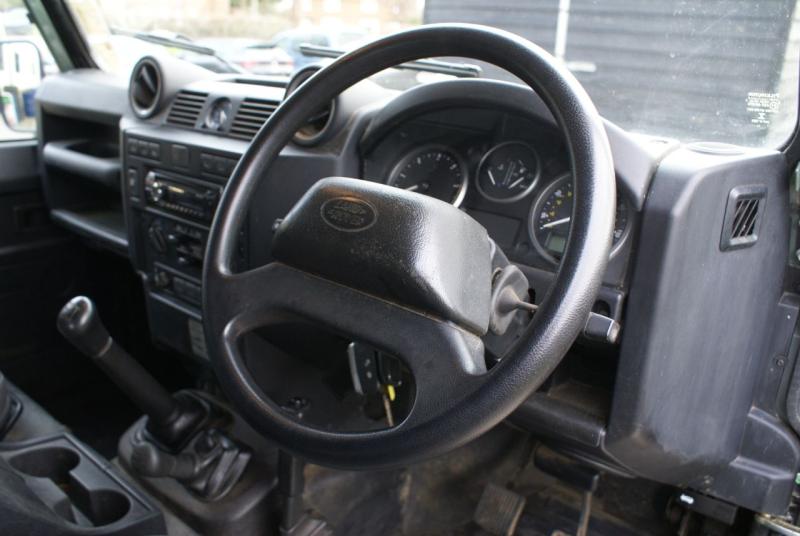 Land Rover Defender 90