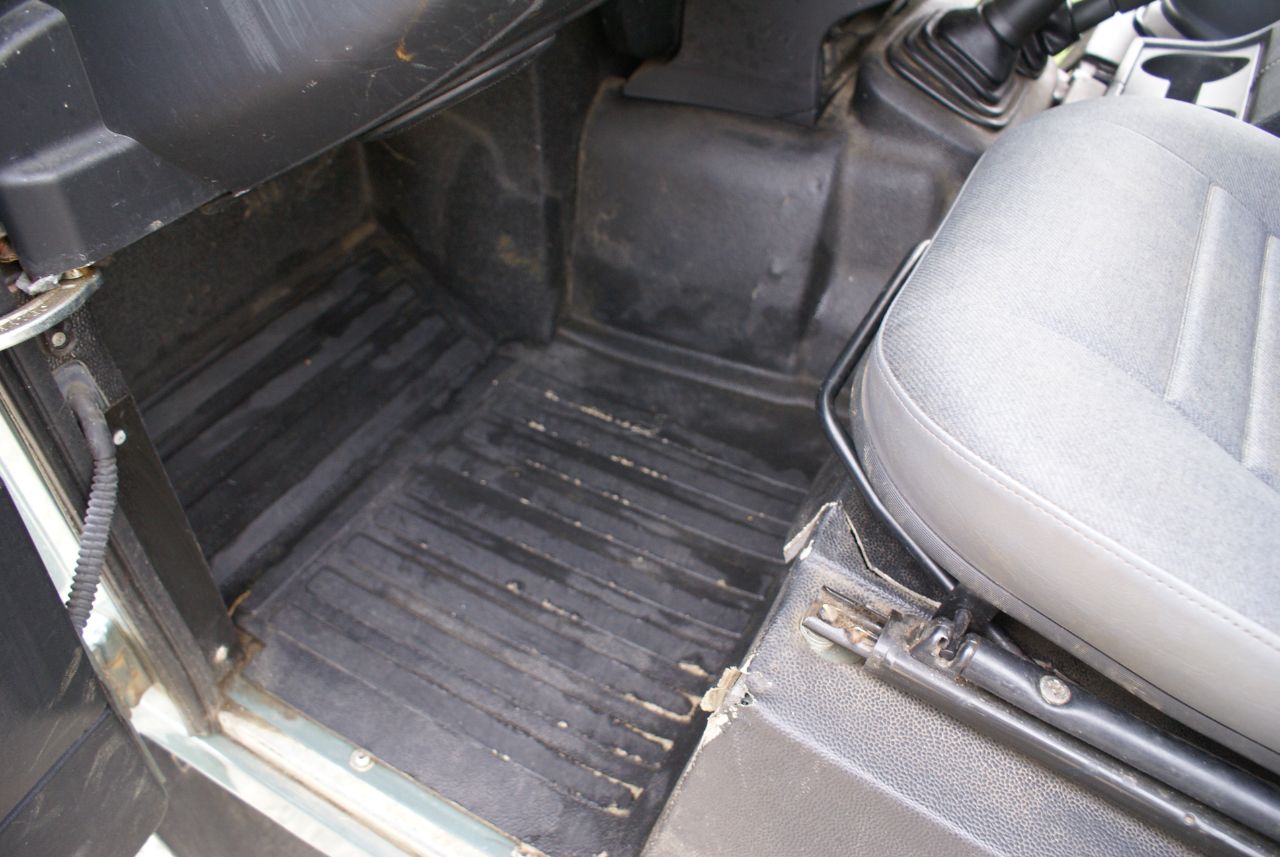 Land Rover Defender 90