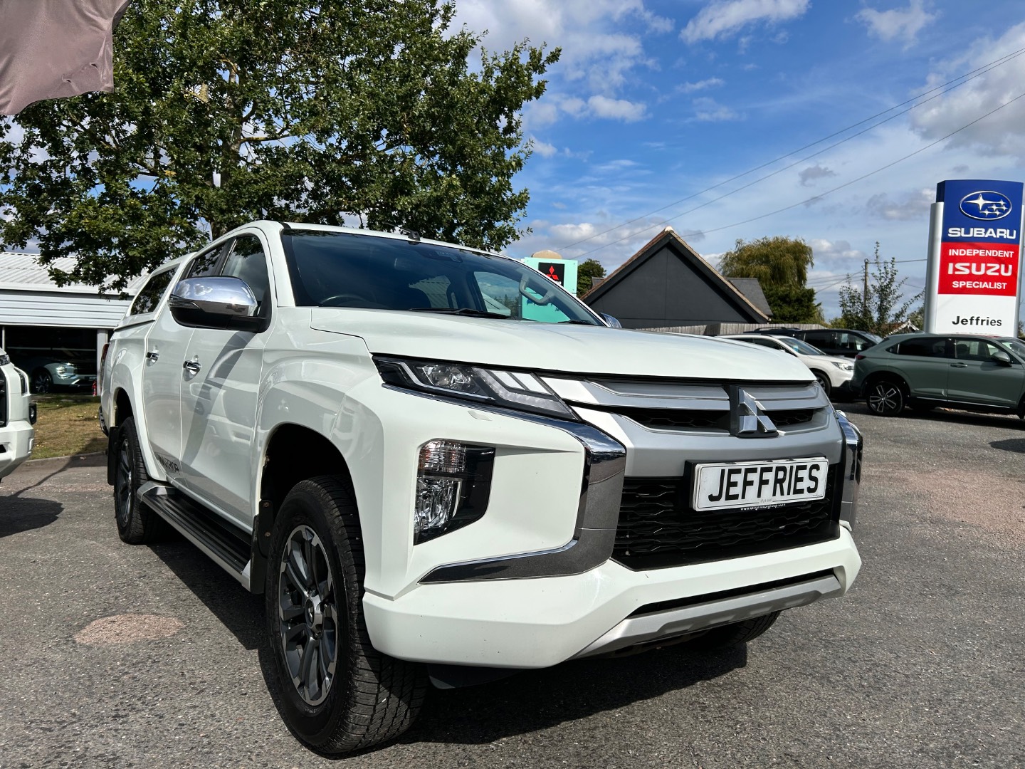Mitsubishi L200