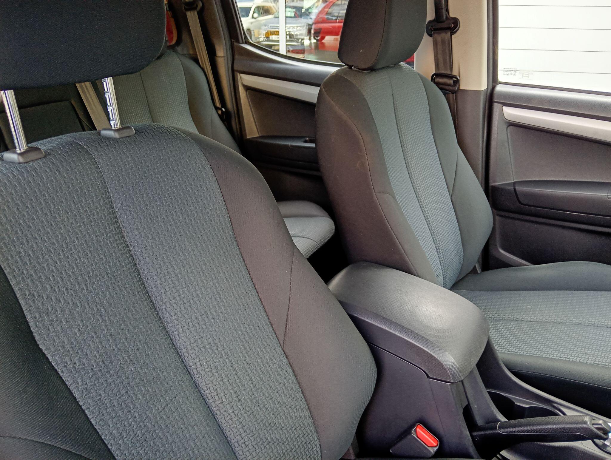 Isuzu D-Max