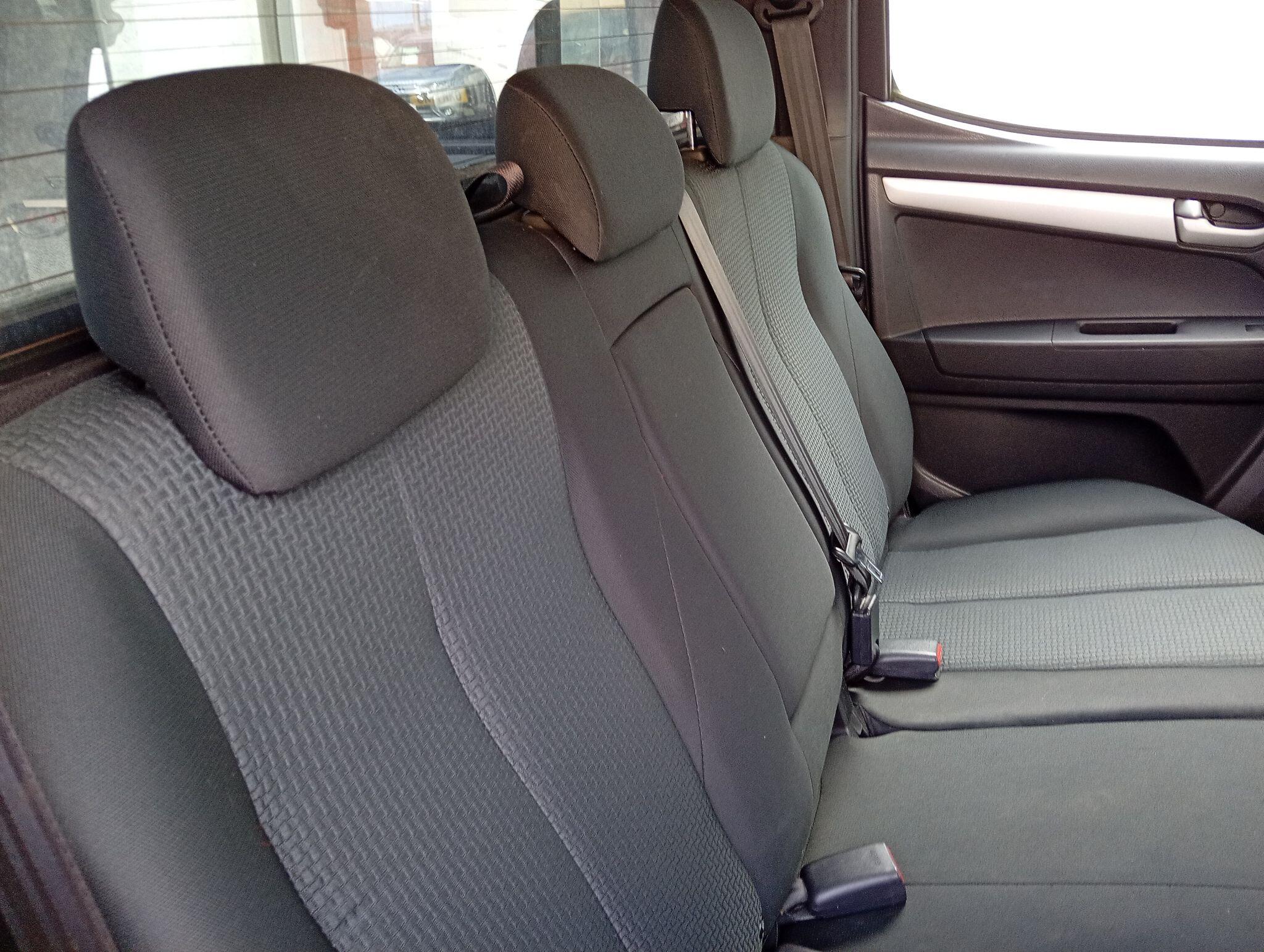 Isuzu D-Max