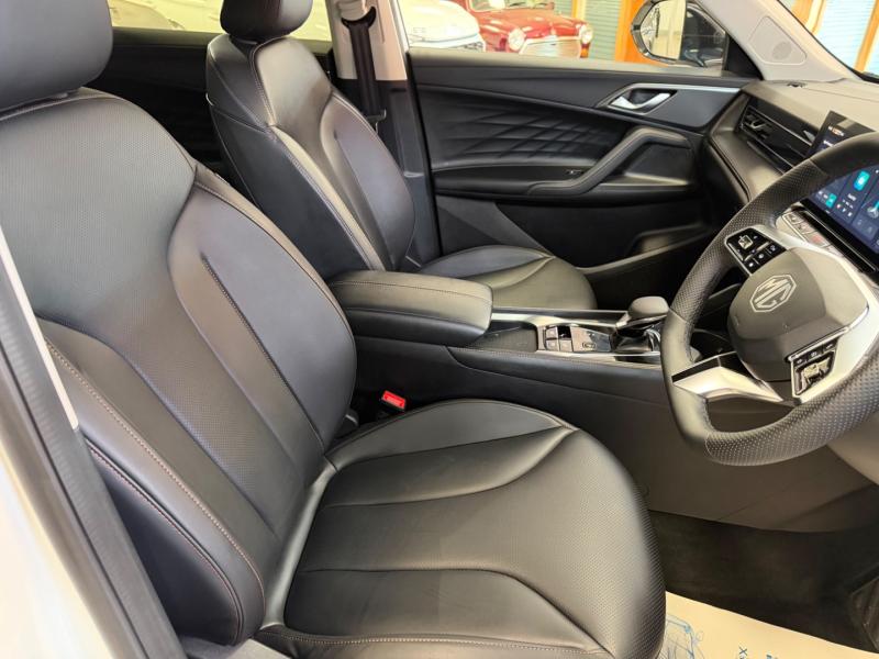 MG Motor UK HS