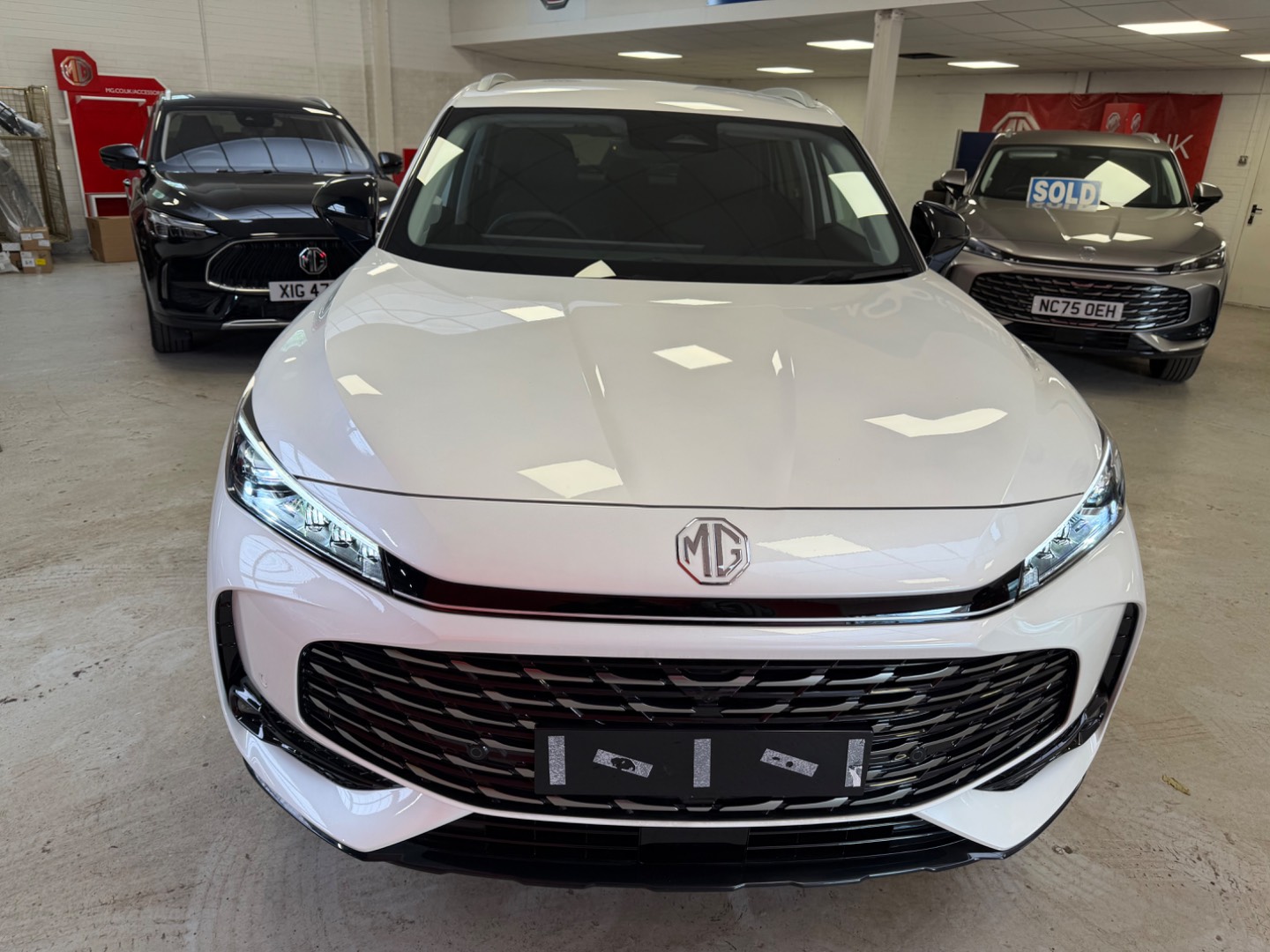 MG Motor UK HS