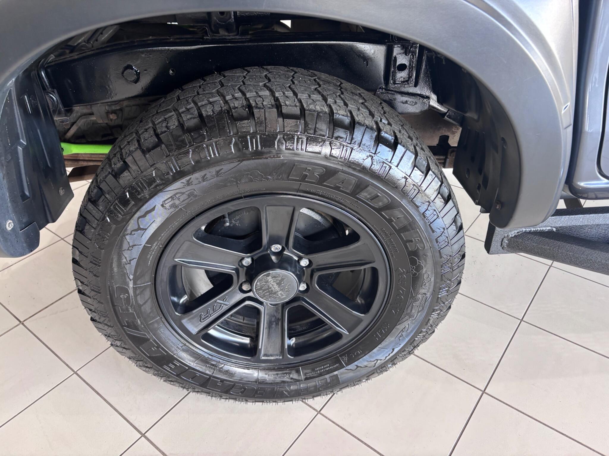 Isuzu D-Max