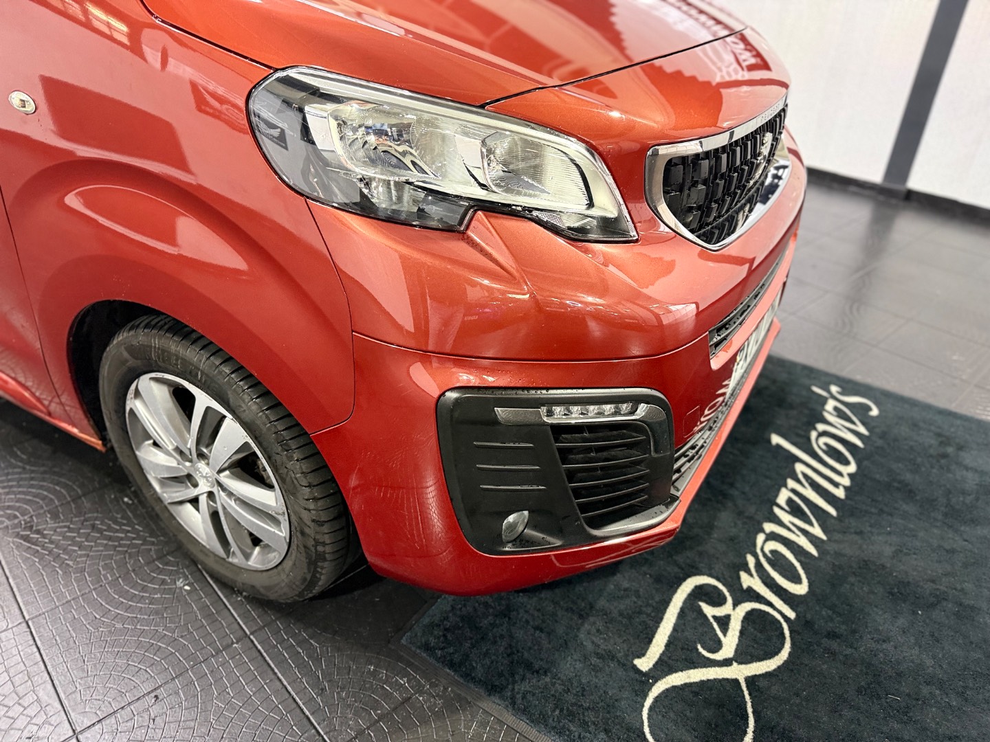 Peugeot Traveller