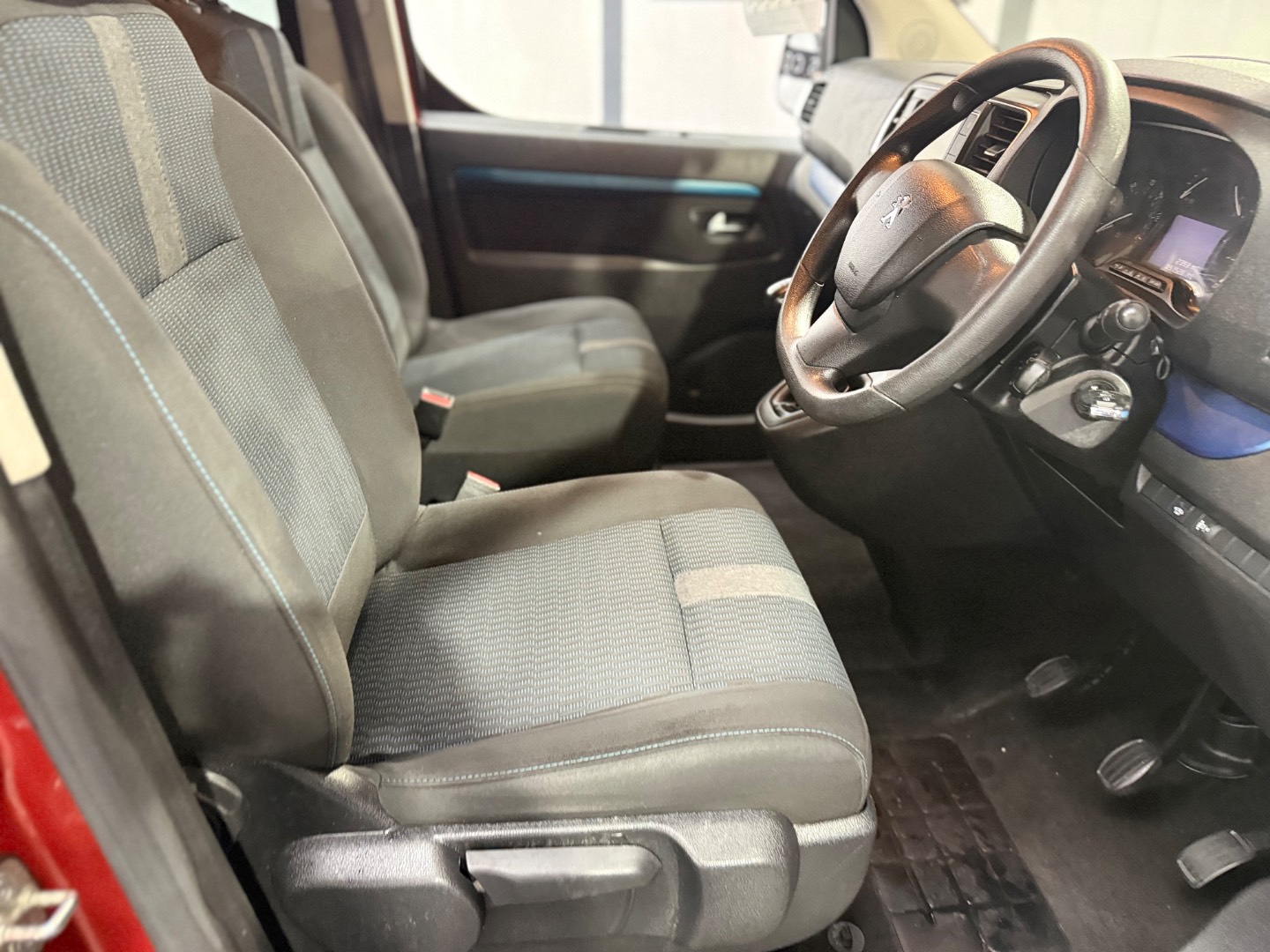 Peugeot Traveller