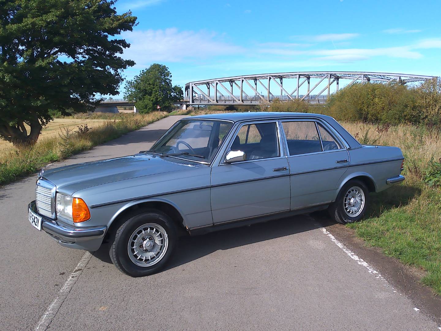 Mercedes-Benz 280
