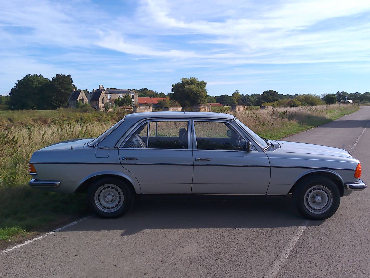 Mercedes-Benz 280