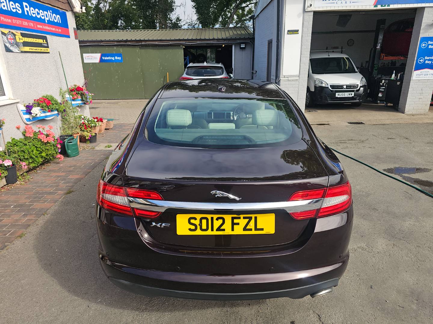 Jaguar XF
