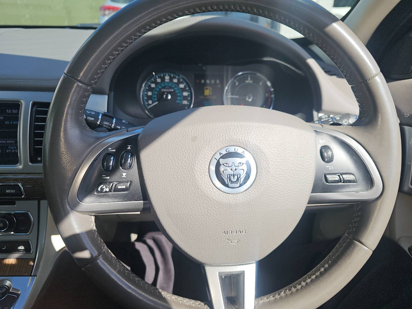 Jaguar XF