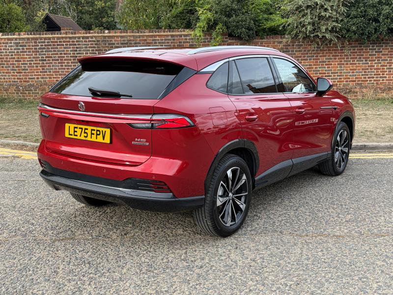 MG Motor UK HS