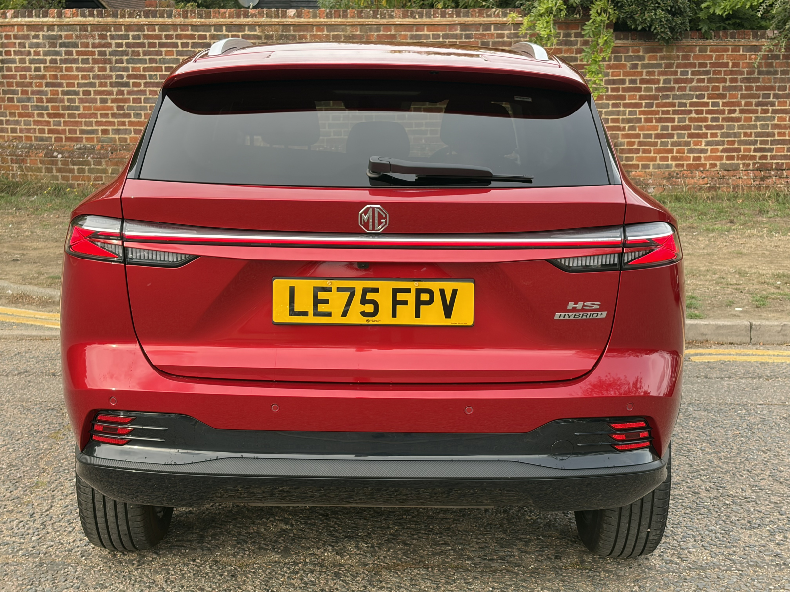 MG Motor UK HS