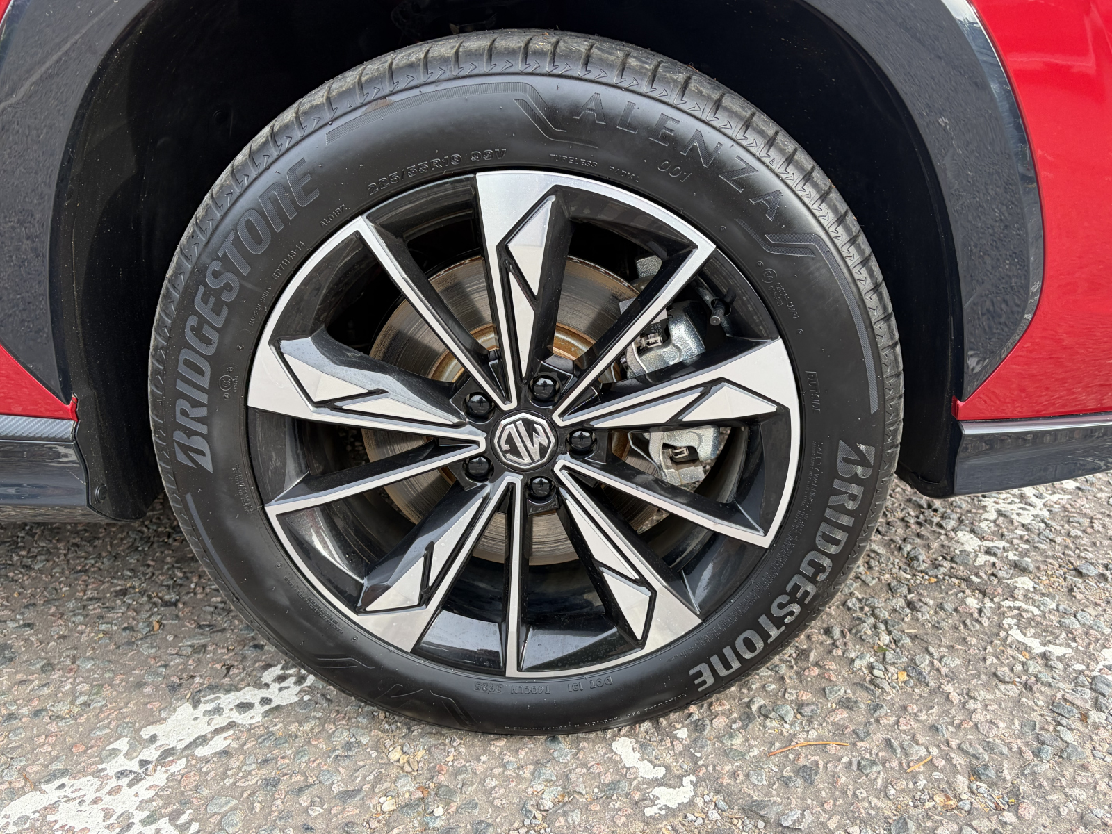 MG Motor UK HS