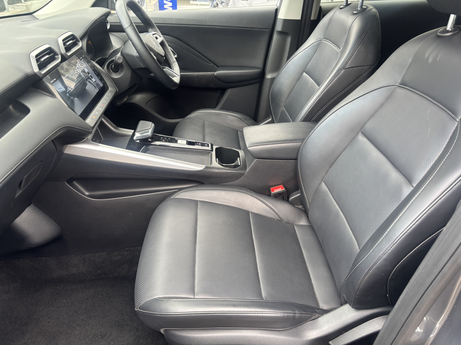 MG Motor UK HS