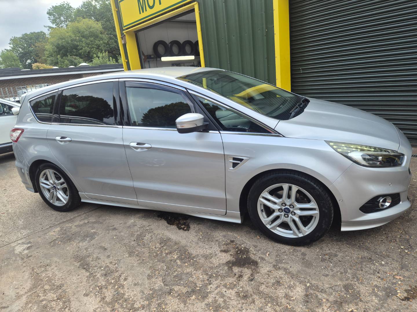 Ford S-MAX