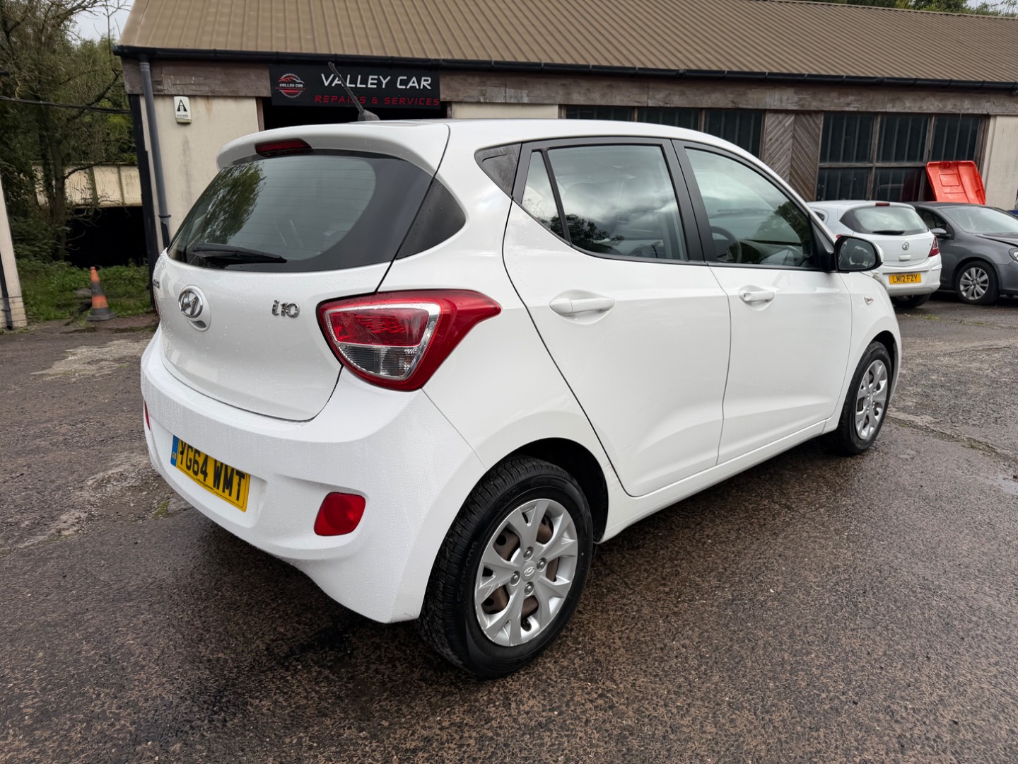 Hyundai i10