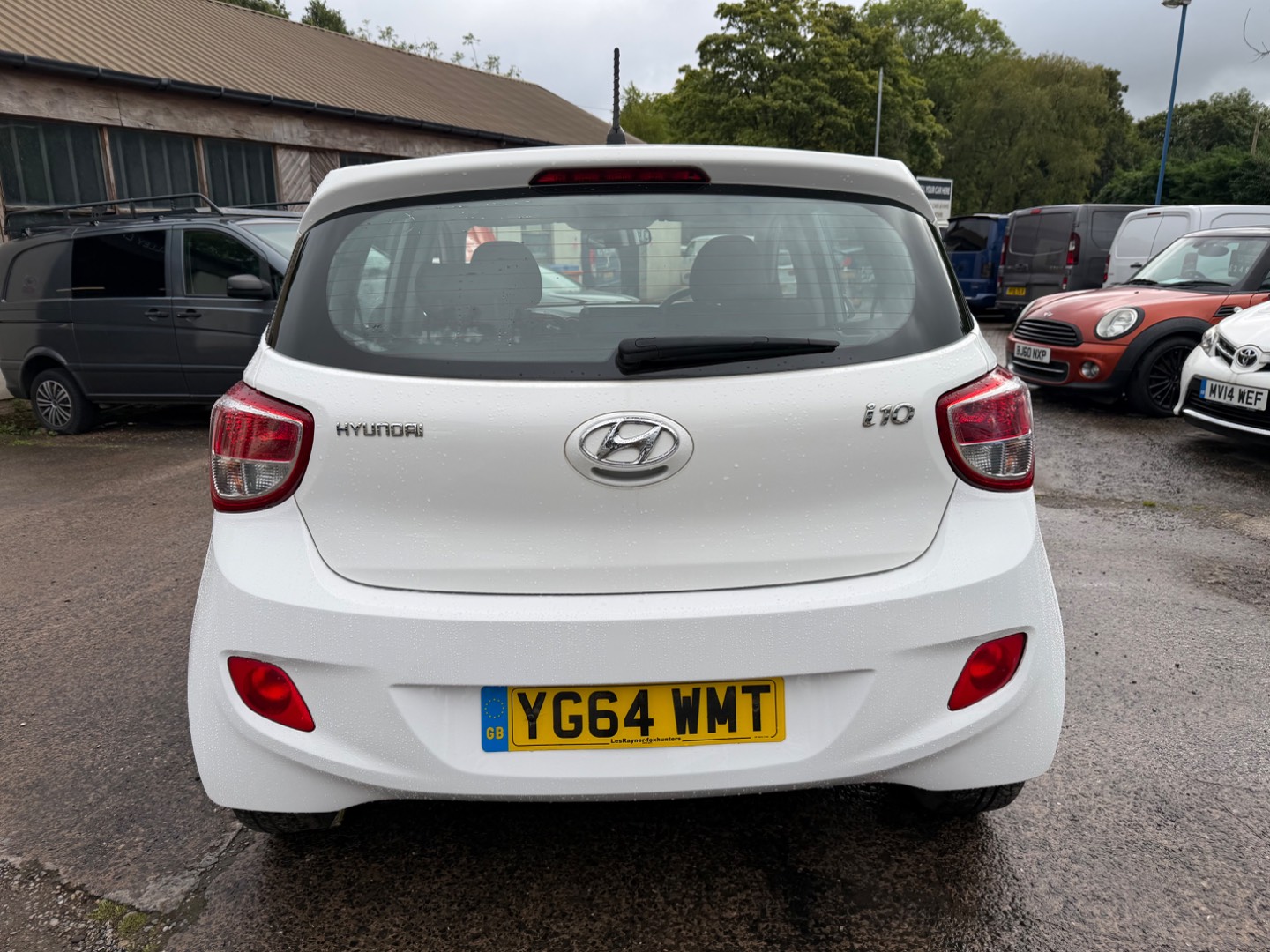 Hyundai i10